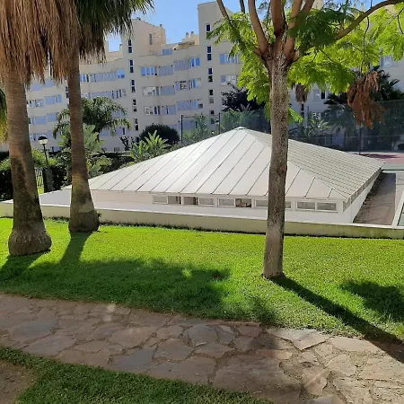 Apartamento En Colina Del Bajondillo, Апартаменти